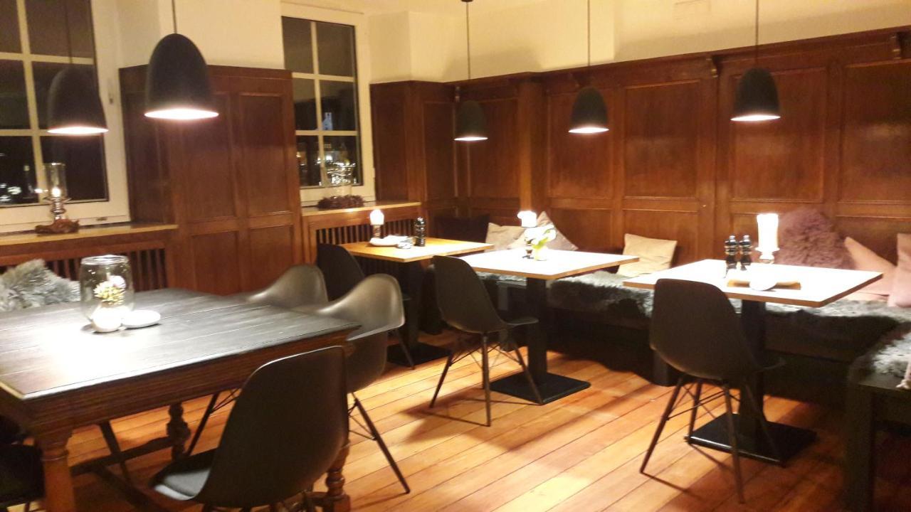 Gaestehaus Burgberg, Weinhaus Fries Kattenes Luaran gambar