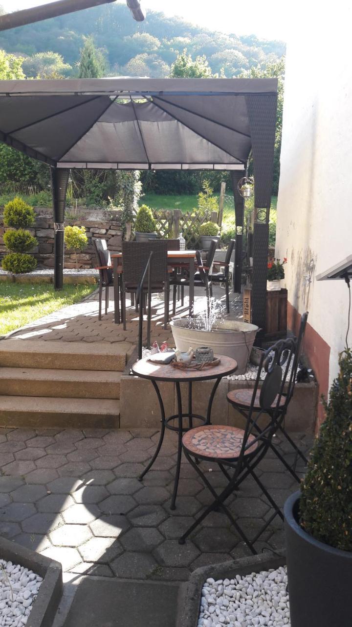 Gaestehaus Burgberg, Weinhaus Fries Kattenes Luaran gambar